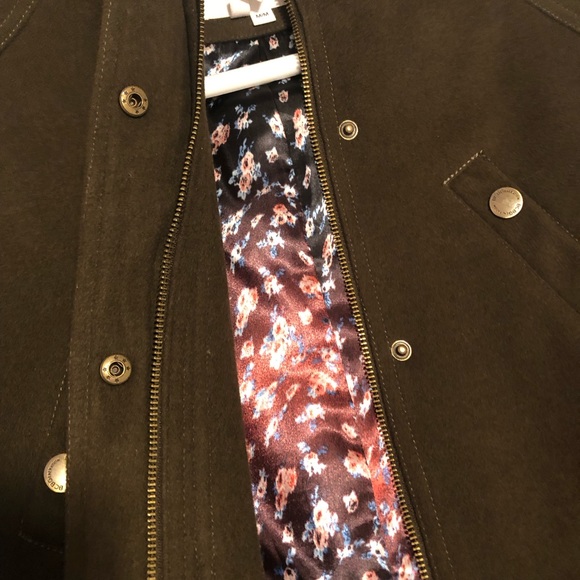 BCBG Generation Olive Coat, size Medium - Picture 12 of 14